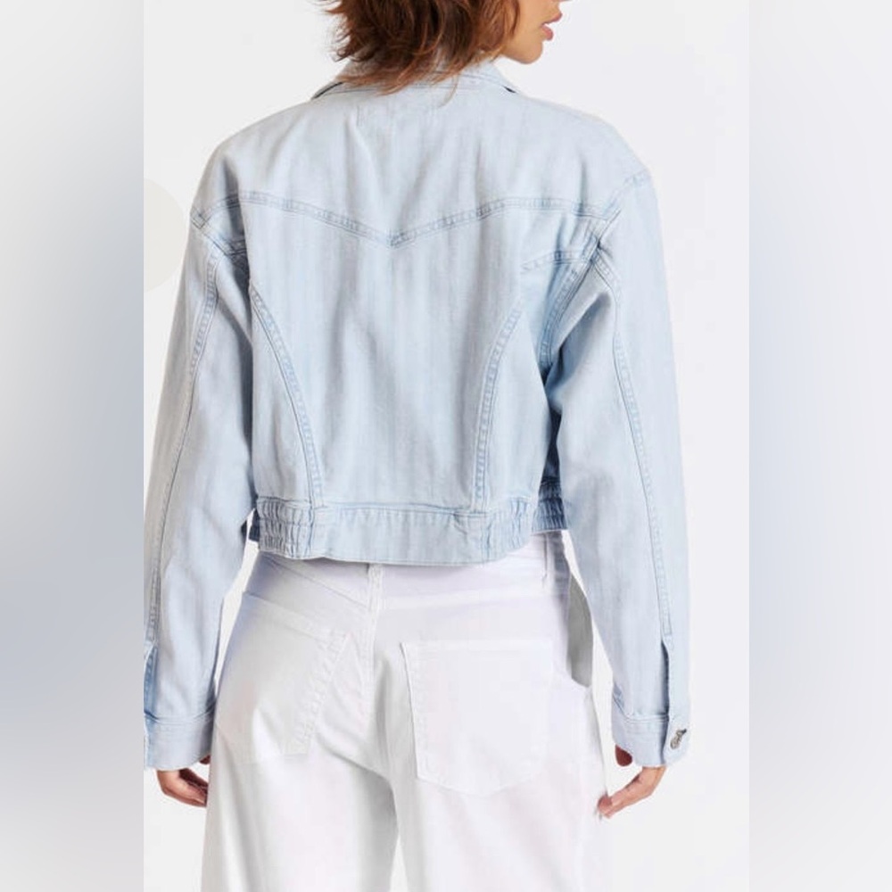 AMO Light Wash Blue Cropped Denim Jacket - Picture 4 of 6